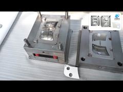 قالب فولادی 1+1 حفره ای 718H با 500000 شات عمر برای قطعات متقارن PBT با دنده های تقویت کننده Inj