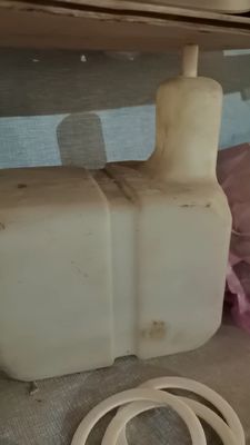 تانک گاز/بنزین پلاستیکی با شکل خاص که توسط یک سرویس حرفه ای پردازش قالب گذاری برای HDPE/LDPE/PP تولید می شود