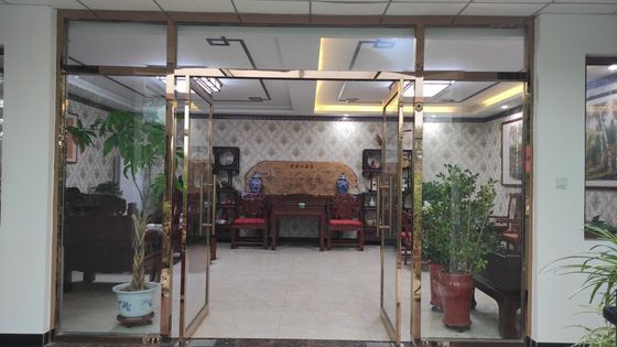 قطعات قالب بندی تزریق پلاستیکی سفارشی در مواد پلی کربنات با رنگ های سازگار با محیط زیست و سفارشی
